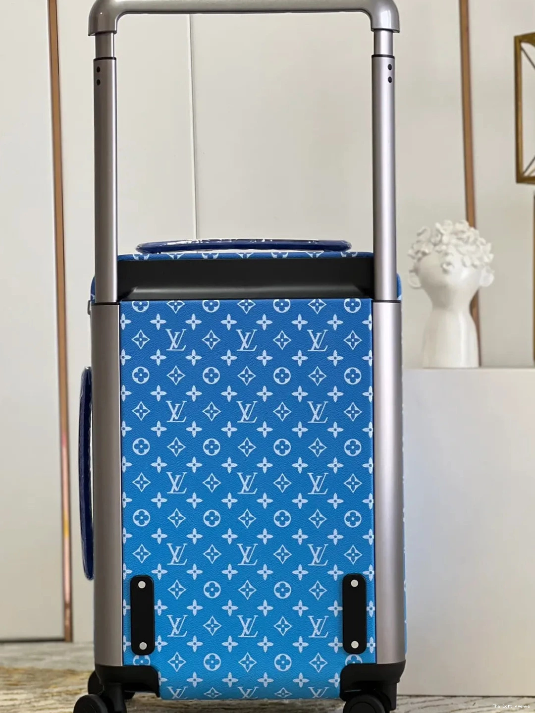 CUSTOM SUITCASE HORIZON 55 CABIN CLOUDS 37L 0717